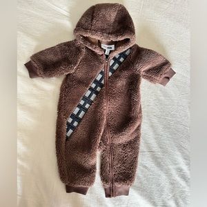 Gap Baby Chewbacca Onesie 🤎